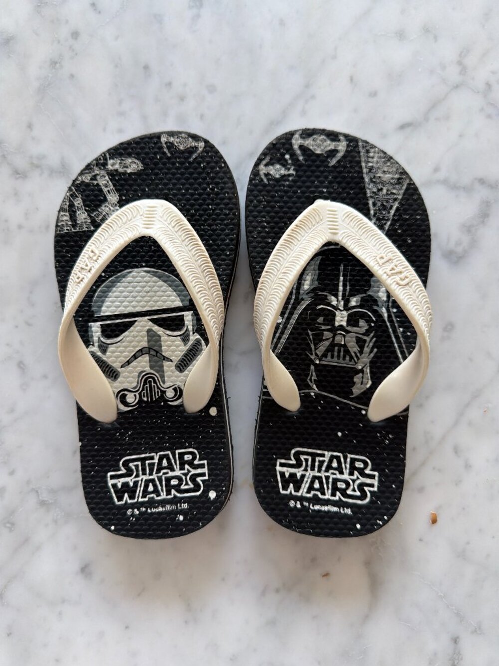 GAP Kids Star Wars Sandals Size 10-11